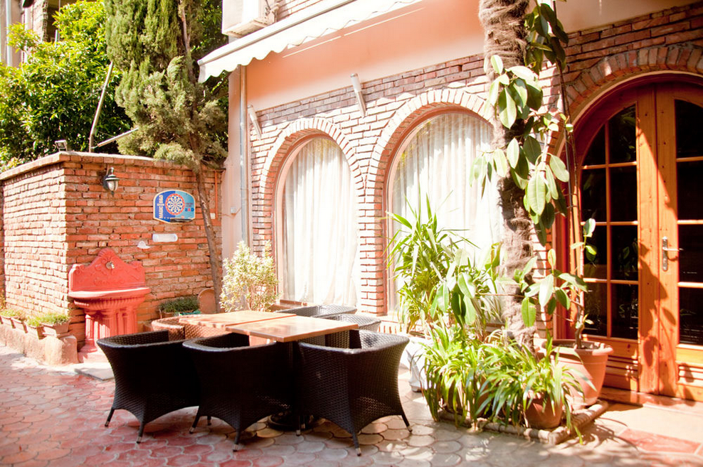 Hotel Villa Tafaj Tirana Exterior foto