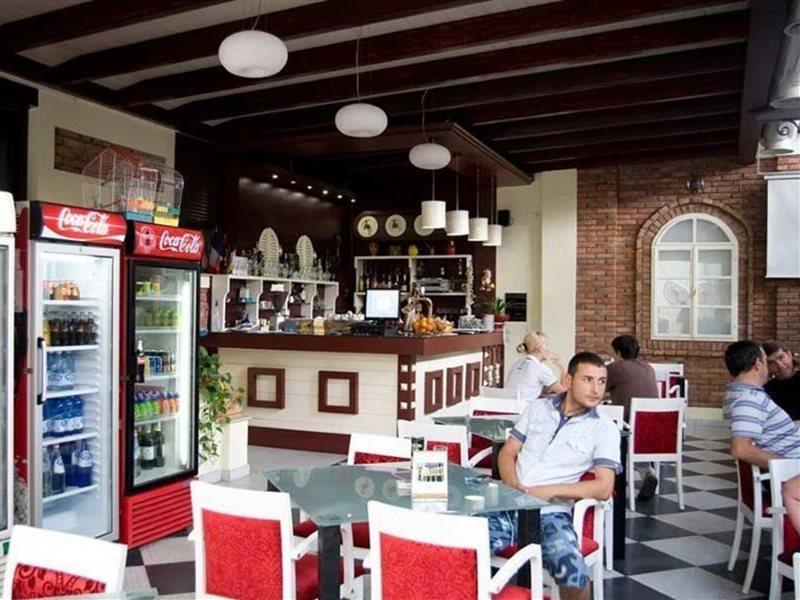 Hotel Villa Tafaj Tirana Exterior foto