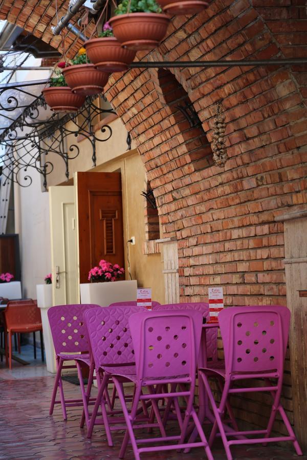 Hotel Villa Tafaj Tirana Exterior foto